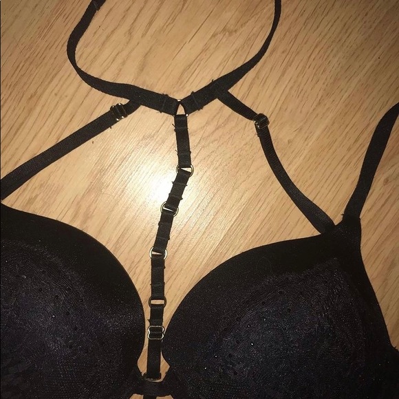 Bras - Picture 2 of 4